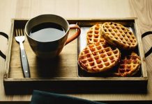 Пенсионер 50 лет питался двумя продуктами, что с ним произошло