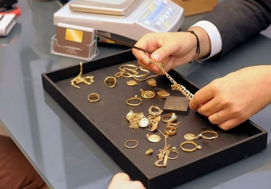 Сдача золота 585‑й пробы в ломбард: как это работает