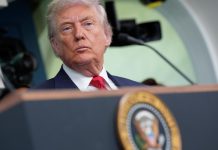 Трамп за месяц до атаки на Венесуэлу намекал на изменения, пишут СМИ