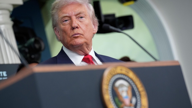 Трамп за месяц до атаки на Венесуэлу намекал на изменения, пишут СМИ