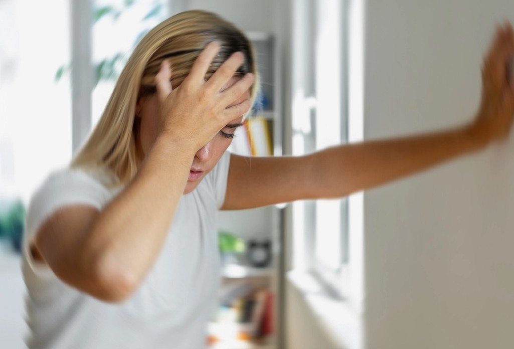 Головокружение при вставании: причины и что с этим делать